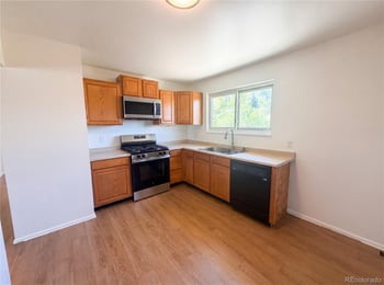 1902 E 116th Pl, Northglenn, CO 80233
