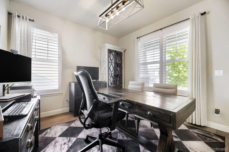 24471 Alamo Dr, Aurora, CO 80016