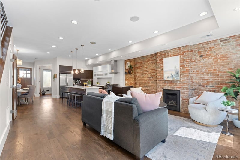 2521 Lawrence St, Denver, CO 80205