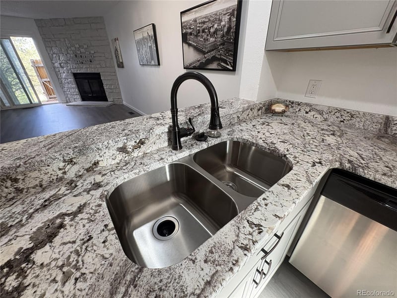 2280 Jasper Way #B, Aurora, CO 80013