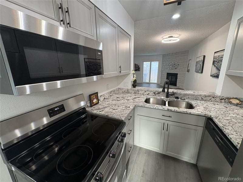 2280 Jasper Way #B, Aurora, CO 80013