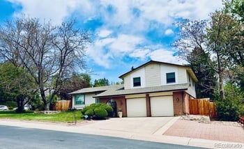 2352 Holland St, Lakewood, CO 80227