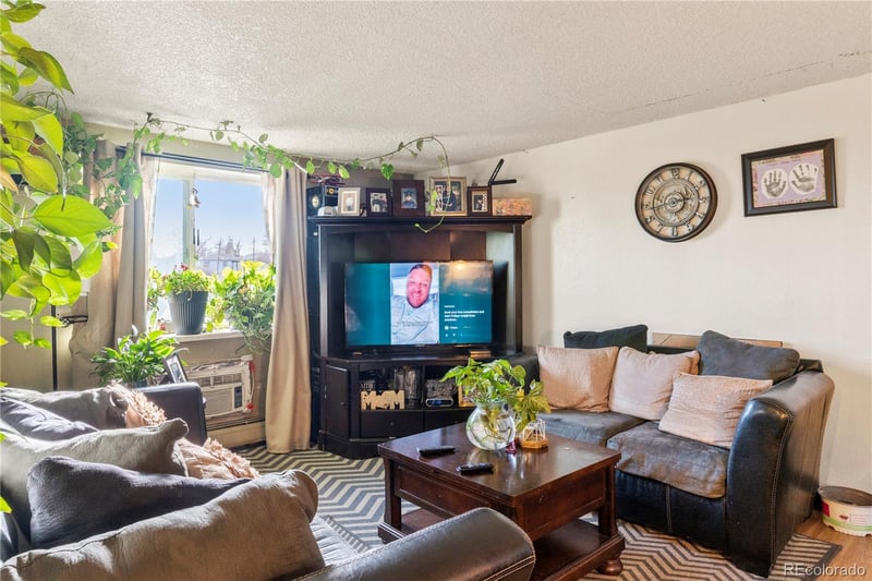 1100 Quivas St, Denver, CO 80223