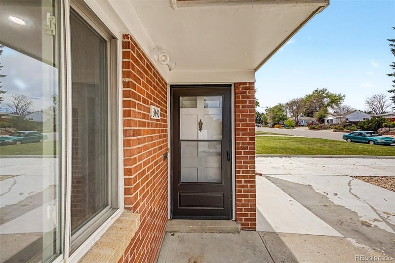 3440 Dahlia St, Denver, CO 80222