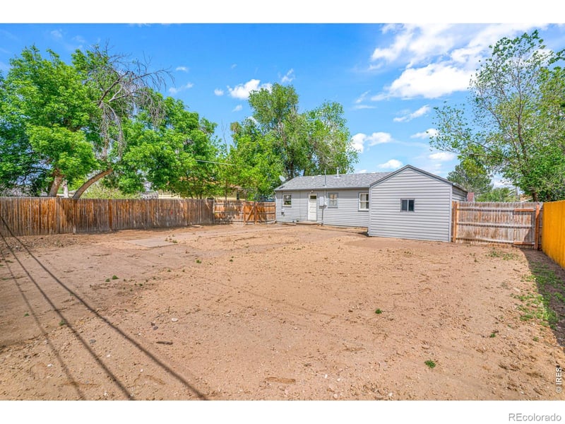 2519 10th Ave Ct, Greeley, CO 80631