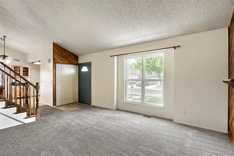 8788 Glasgow Pl, Littleton, CO 80128