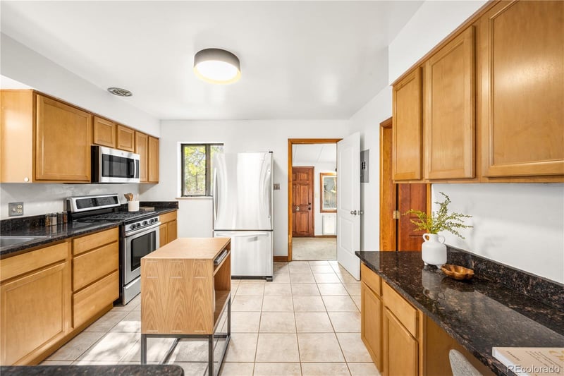 341 Lincoln St, Denver, CO 80203