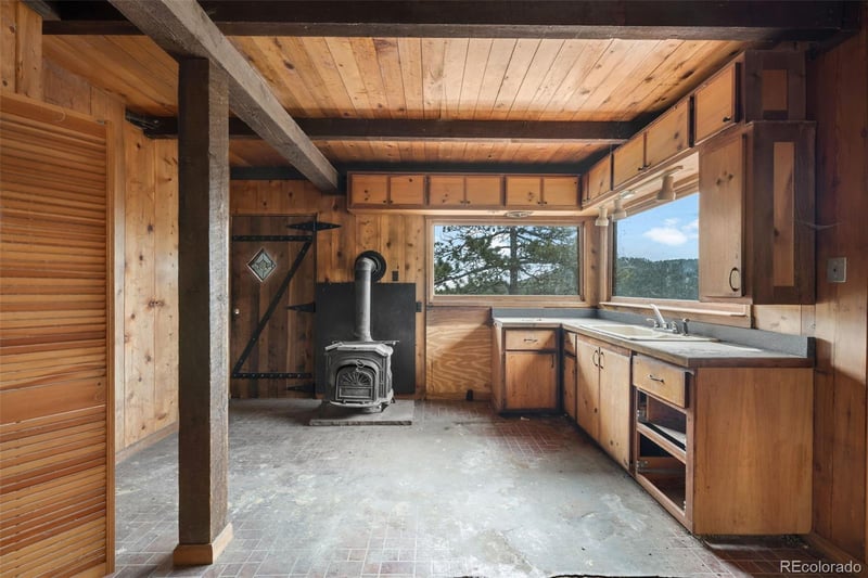 721 Nugget Hill Rd, Jamestown, CO 80455