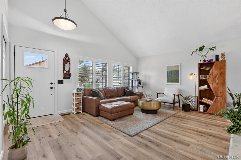 6396 Emporia Cir, Englewood, CO 80111
