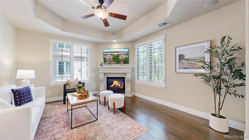 150 S Madison St #207, Denver, CO 80209