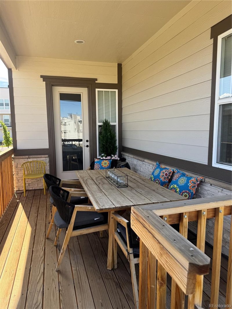 5234 Queen Ct, Arvada, CO 80002