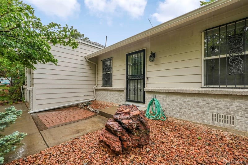 4809 Quintero St, Aurora, CO 80015