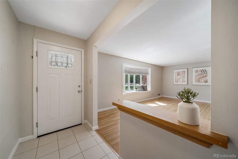 341 Newark St, Aurora, CO 80010