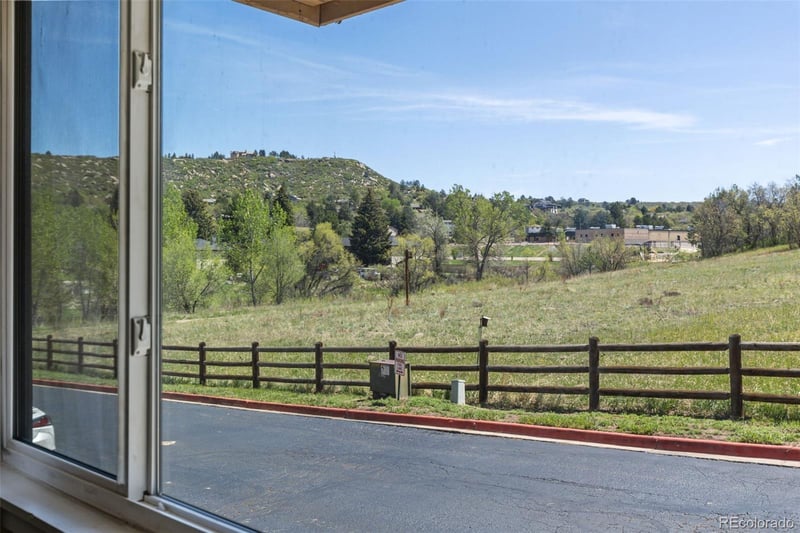 252 Oman Rd, Castle Rock, CO 80104