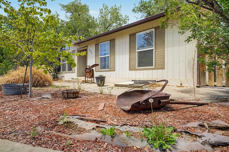 840 Bunyan Ave, Berthoud, CO 80513