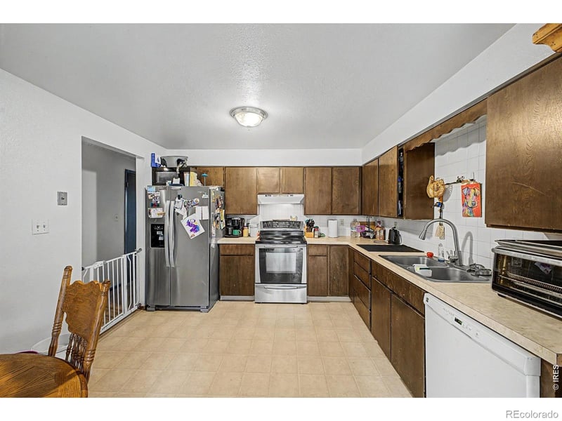 938 Kelly Pl, Longmont, CO 80501