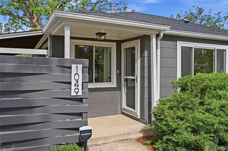 1049 Florence St, Aurora, CO 80010
