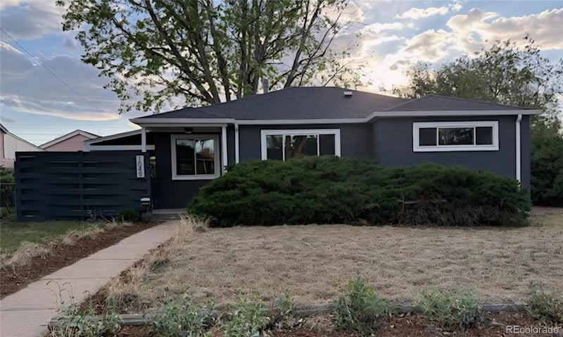 1049 Florence St, Aurora, CO 80010