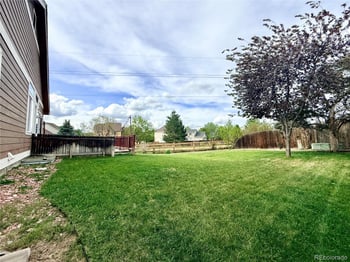 5910 Valdai Way, Aurora, CO 80015