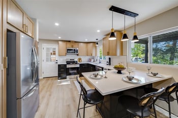 1741 Kingston St, Aurora, CO 80010