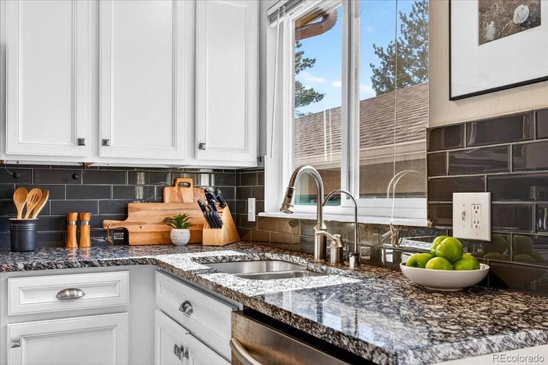 836 Summer Dr #3, Highlands Ranch, CO 80126