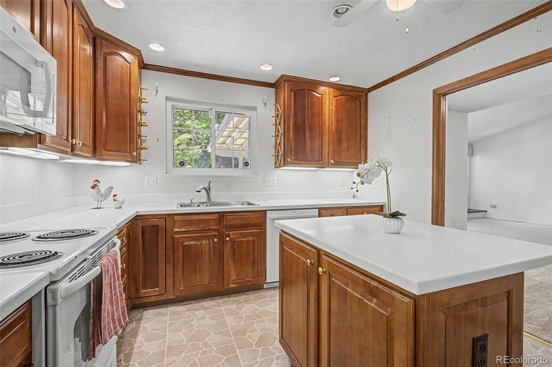 14213 Marina Dr, Aurora, CO 80014
