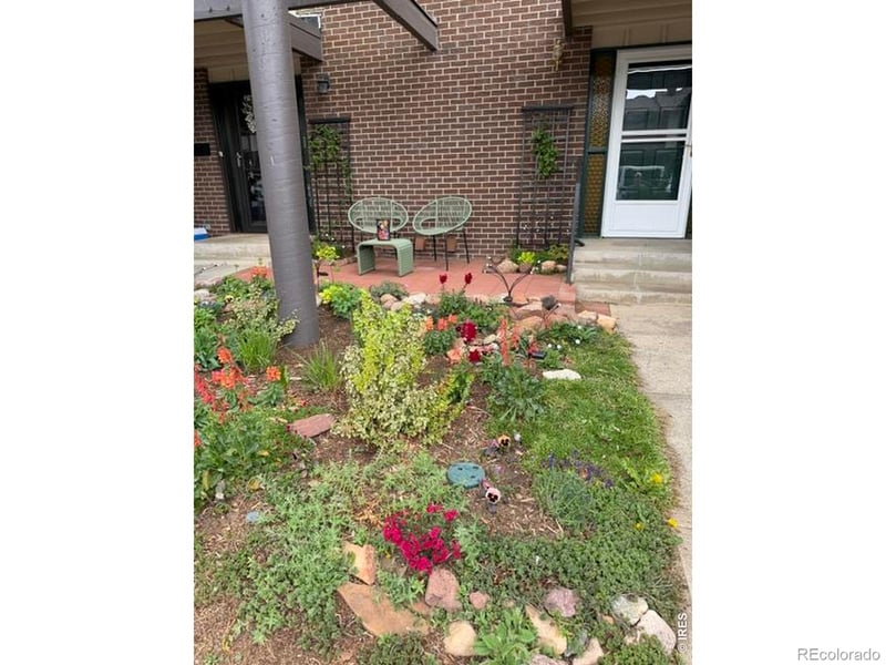 1466 Greenbriar Blvd, Boulder, CO 80305