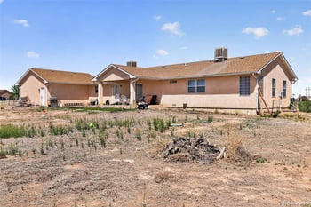 971 Los Charros Dr, Pueblo, CO 81007