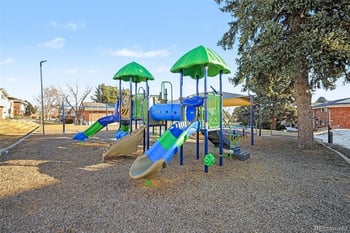 9155 E Oxford Dr, Denver, CO 80237