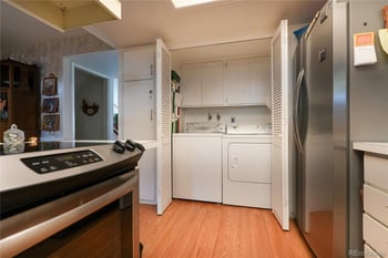 9155 Oxford Dr, Denver, CO 80237