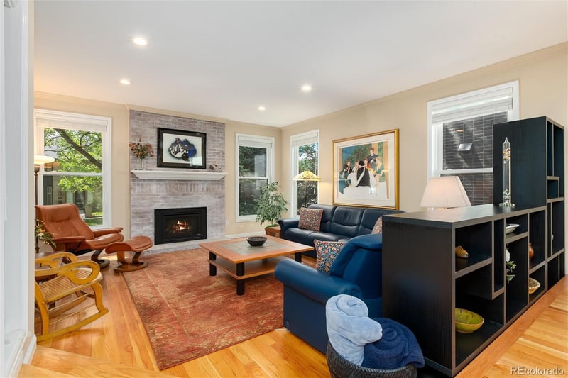 284 Monroe St, Denver, CO 80206