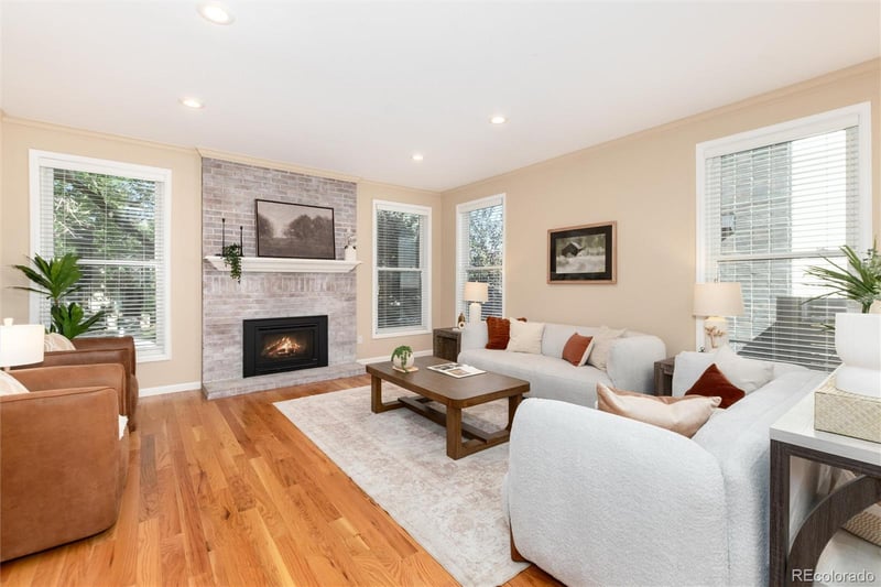 284 N Monroe St, Denver, CO 80206
