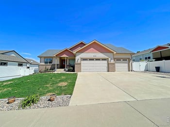 6123 8th St, Greeley, CO 80634