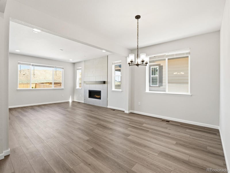 17923 93rd Ave, Commerce City, CO 80022