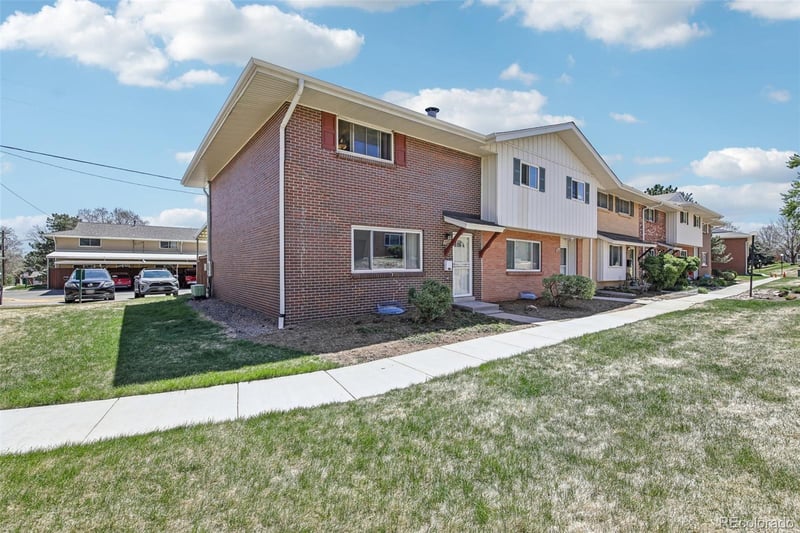 9044 E Nassau Ave, Denver, CO 80237