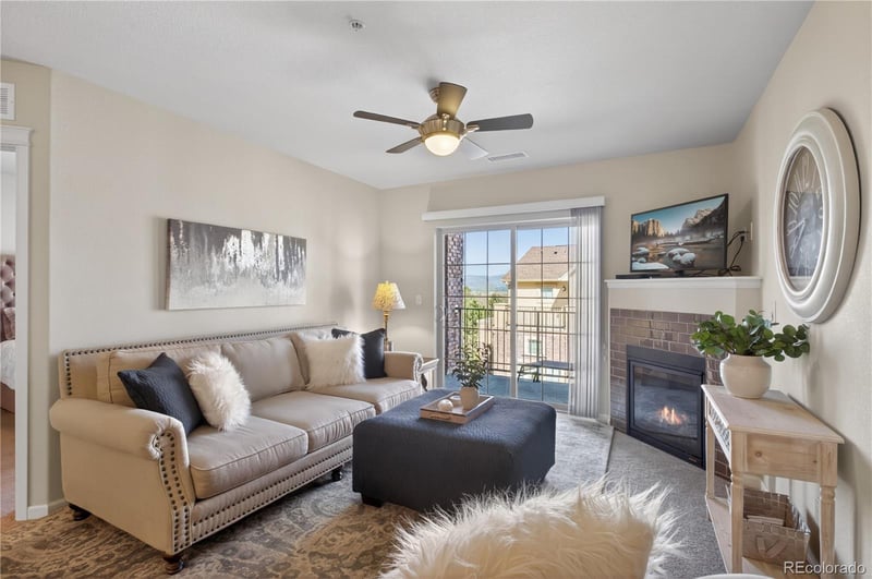 1062 Rockhurst Dr #202, Highlands Ranch, CO 80129