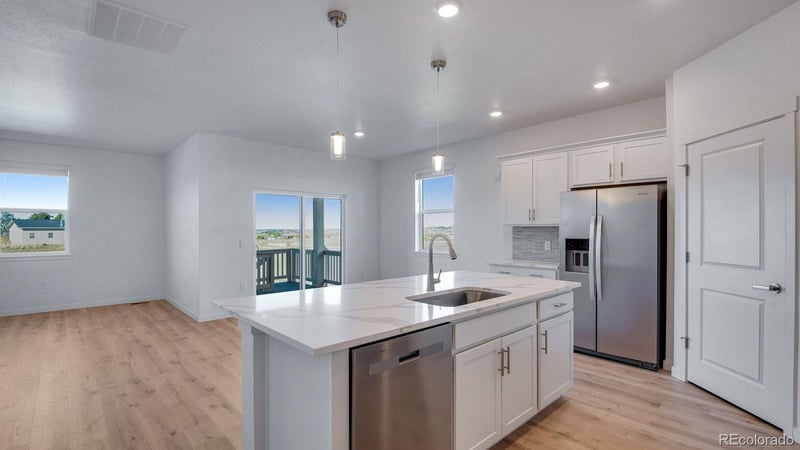 1392 Sunrise Hill Dr, Berthoud, CO 80513