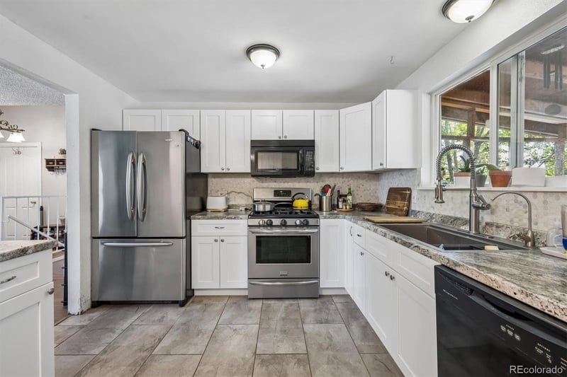 9449 Inca Ct, Thornton, CO 80260