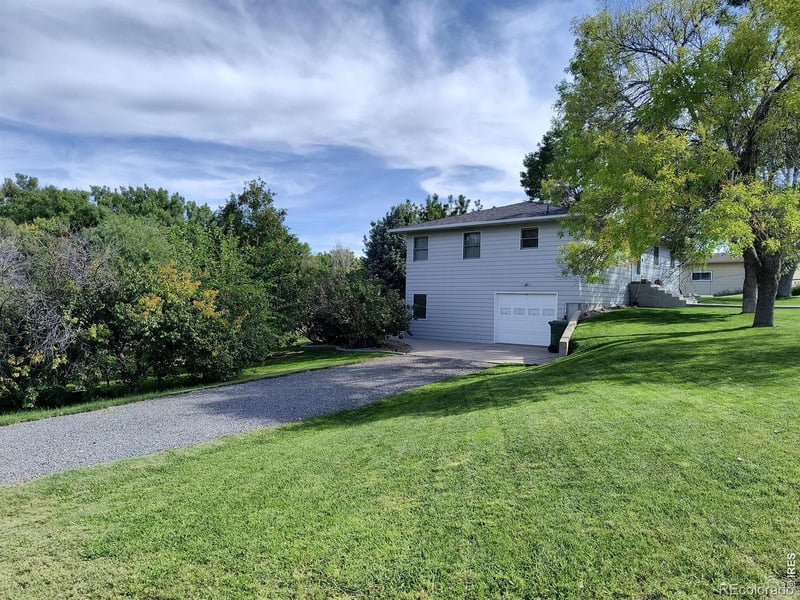 1230 Lincoln St, Wray, CO 80758