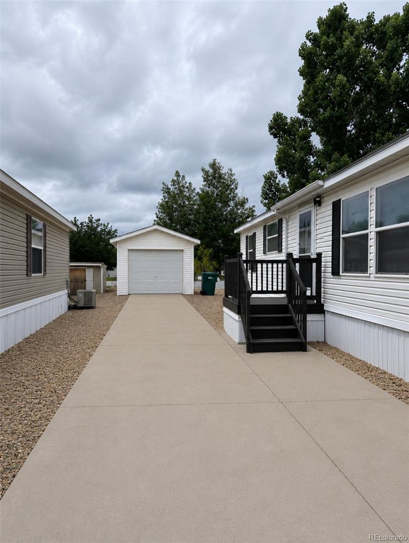 10691 Belmont St Lot 150, Longmont, CO 80504