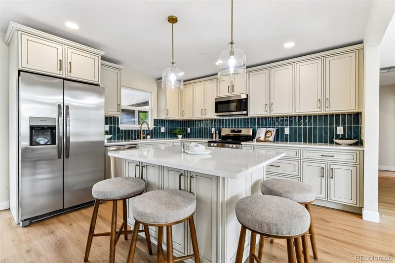 8903 Balsam St, Littleton, CO 80128