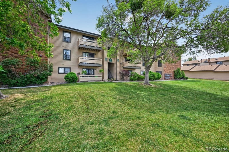 420 Zang St #305, Lakewood, CO 80228