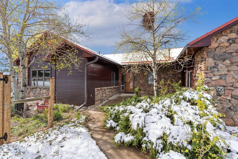 76 Rocky Vista Ct, Livermore, CO 80536