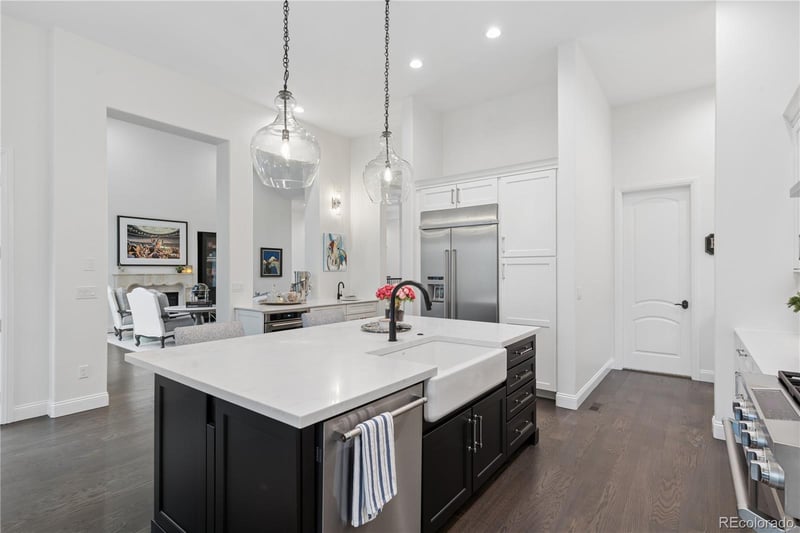 12 Sommerset Cir, Greenwood Village, CO 80111
