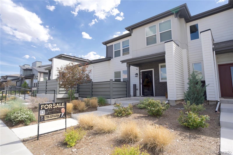 6673 Ceylon St, Denver, CO 80249