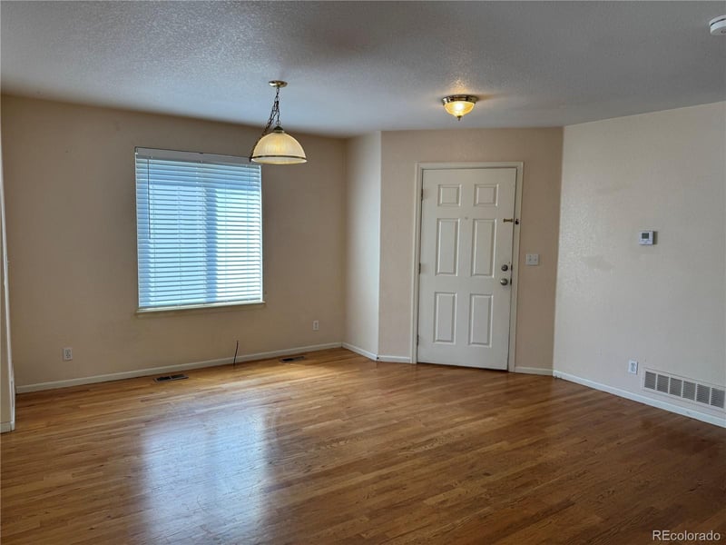 582 91st Dr, Thornton, CO 80260