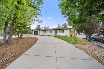 6769 Foresthill St, Littleton, CO 80120