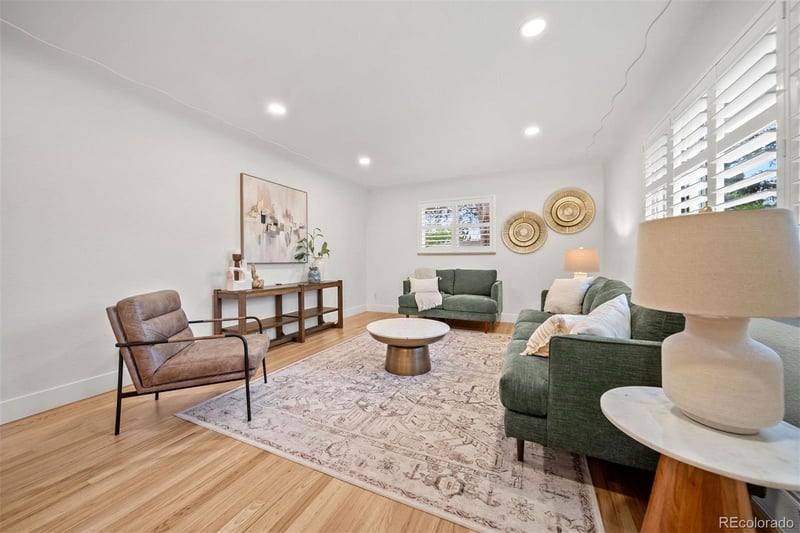 6769 S Foresthill St, Littleton, CO 80120