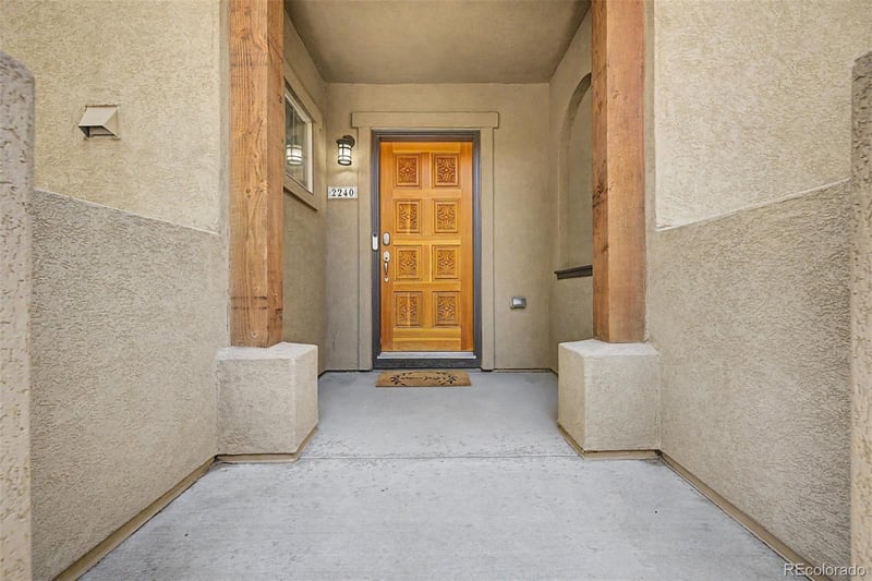 2240 Valentia St, Denver, CO 80238