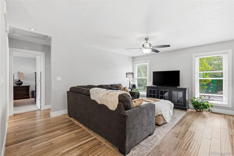 2105 Idalia St, Aurora, CO 80013